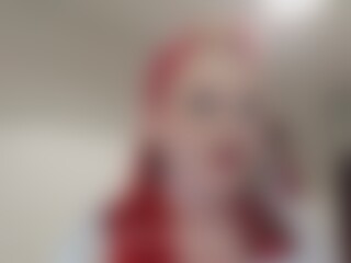 Live cam show with ItsRoxyBitch - Pinup on livesuperchat.net