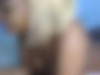TasteThePeach's Live Sex Cam Show