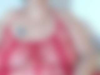 Live cam show with Birdie - Mature on Camsoda
