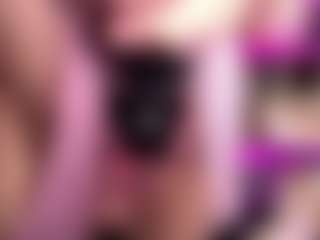 Live cam show with helenstaruk - Bedroom Blonde Hair on Soda Cam