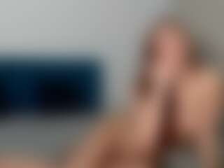 Seks show na żywo z Sandrrra
