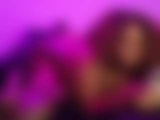 Live cam show with Queen Cherise Roze - Pornstar Shaved Pussy on crypto-cams