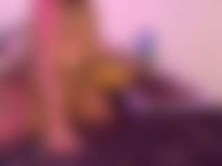 Live cam show with Queen Cherise Roze - Sexwebcam Pornstar on Camiplay Live