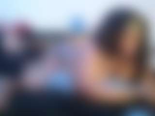 Live cam show with Queen Cherise Roze - Sexwebcam Pornstar on makecum.org
