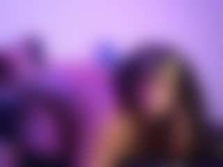 Live cam show with Queen Cherise Roze - Pornstar Squirt on intimatelivegirls.com
