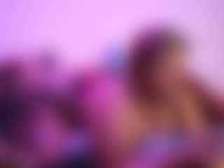 Live cam show with Queen Cherise Roze - Pornstar HD on CSO-WL