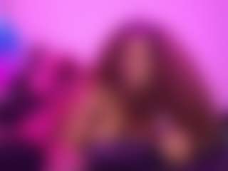 Live cam show with Queen Cherise Roze - Pornstar Shaved Pussy on xxxlivecams.org