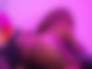 Live cam show with Queen Cherise Roze - Pornstar Big Tits on https://playwithruby.com