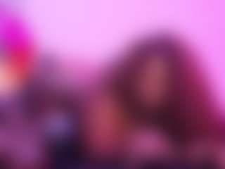 Live cam show with Queen Cherise Roze - Pornstar Squirt on Camsoda