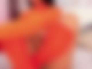 Live cam show with Emily Leah - Cosplay MILF on Camsoda