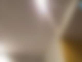 Live cam show with PRINCESS BIANCA - Nipple Play on Livezox