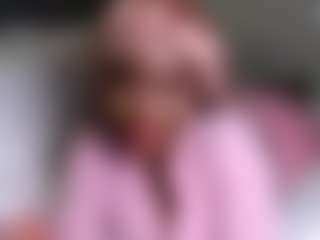 Live cam show with PRINCESS BIANCA - Tongue on xplaylive.com