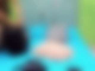 doll-sophiax's Live Sex Cam Show