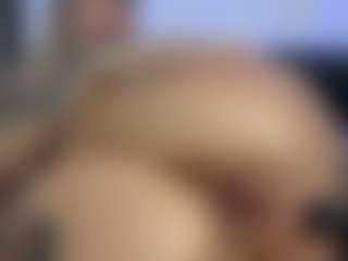 HornyLindzay's Live Sex Cam Show
