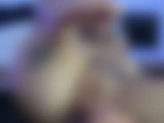 HornyLindzay's Live Sex Cam Show