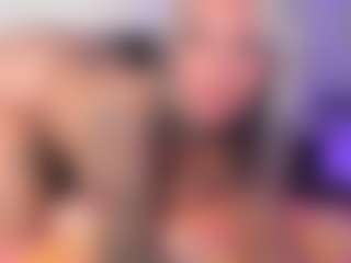 HornyLindzay's Live Sex Cam Show