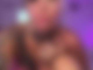 HornyLindzay's Live Sex Cam Show