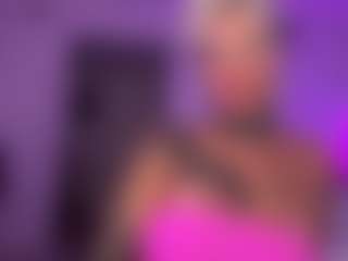 HornyLindzay's Live Sex Cam Show