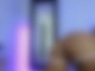 HornyLindzay's Live Sex Cam Show