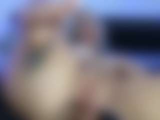 HornyLindzay's Live Sex Cam Show