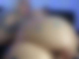 HornyLindzay's Live Sex Cam Show