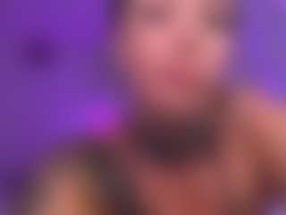 HornyLindzay's Live Sex Cam Show