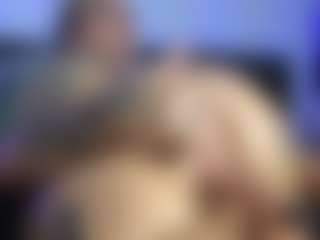 HornyLindzay's Live Sex Cam Show