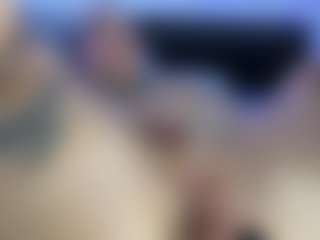 HornyLindzay's Live Sex Cam Show