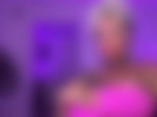 HornyLindzay's Live Sex Cam Show
