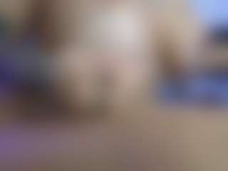 HornyLindzay's Live Sex Cam Show
