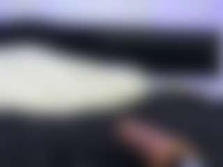 HornyLindzay's Live Sex Cam Show