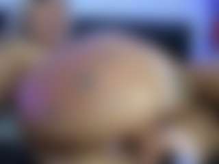 HornyLindzay's Live Sex Cam Show
