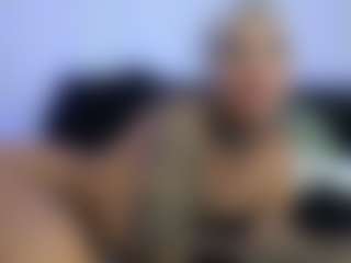 HornyLindzay's Live Sex Cam Show