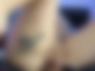 HornyLindzay's Live Sex Cam Show