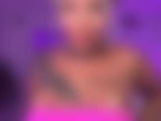 HornyLindzay's Live Sex Cam Show
