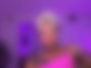 HornyLindzay's Live Sex Cam Show