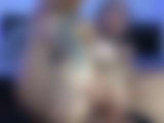 HornyLindzay's Live Sex Cam Show
