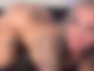 HornyLindzay's Live Sex Cam Show
