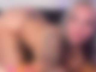 HornyLindzay's Live Sex Cam Show