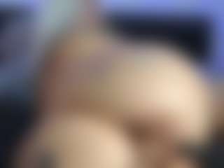 HornyLindzay's Live Sex Cam Show