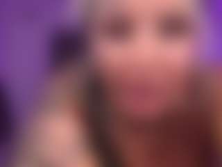 HornyLindzay's Live Sex Cam Show
