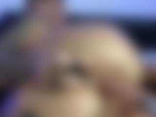 HornyLindzay's Live Sex Cam Show