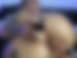 HornyLindzay's Live Sex Cam Show