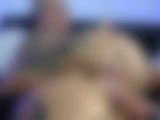 HornyLindzay's Live Sex Cam Show