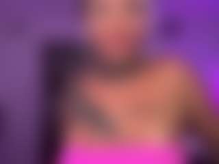 HornyLindzay's Live Sex Cam Show