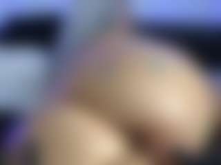 HornyLindzay's Live Sex Cam Show