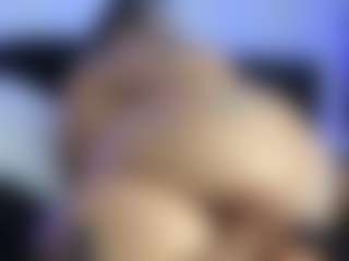 HornyLindzay's Live Sex Cam Show
