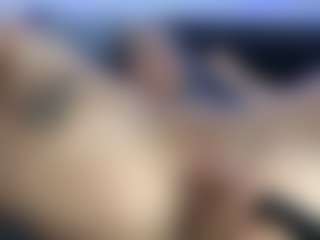 HornyLindzay's Live Sex Cam Show