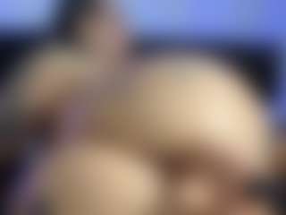 HornyLindzay's Live Sex Cam Show