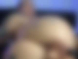HornyLindzay's Live Sex Cam Show